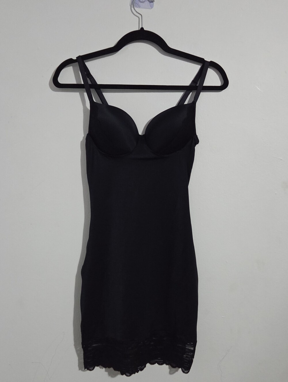 RED HOT by SPANX Luxe & Lean Lace Full Slip